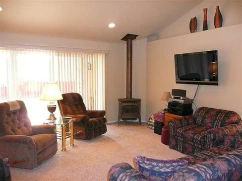 1614 E 33rd, Spokane, WA 99203 photo 2