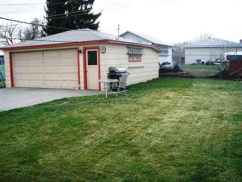 2528 E Heroy, Spokane, WA 99207 photo 9