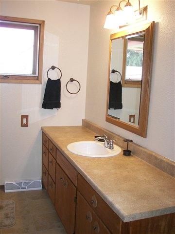 2528 E Heroy, Spokane, WA 99207 photo 4