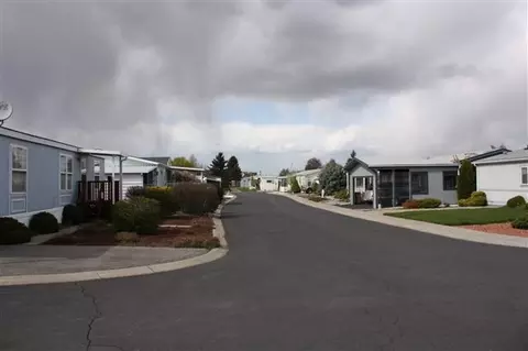 1213 E Lyons Ave # 8-B, Spokane, WA 99207 photo 9
