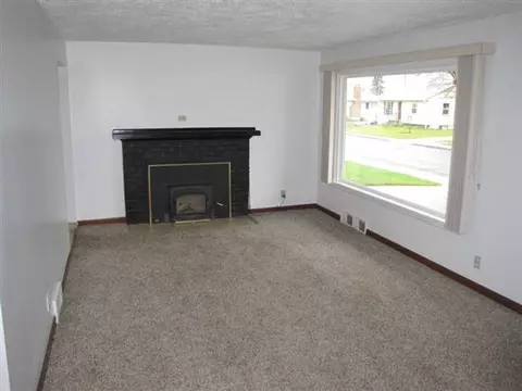 5804 N E St, Spokane, WA 99205 photo 3