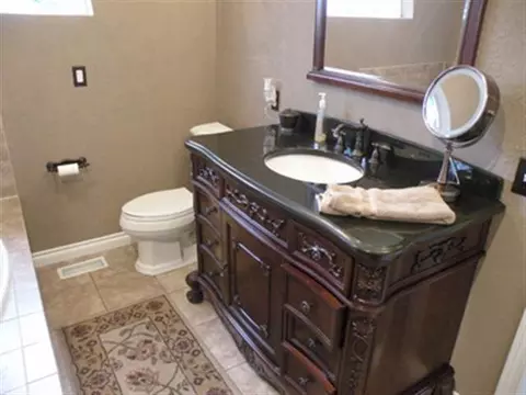 823 E Longfellow Ave, Spokane, WA 99207 photo 7