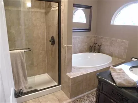823 E Longfellow Ave, Spokane, WA 99207 photo 6