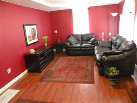 823 E Longfellow Ave, Spokane, WA 99207 photo 2
