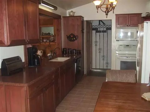 3121 E 16th Ave, Spokane, WA 99223 photo 4