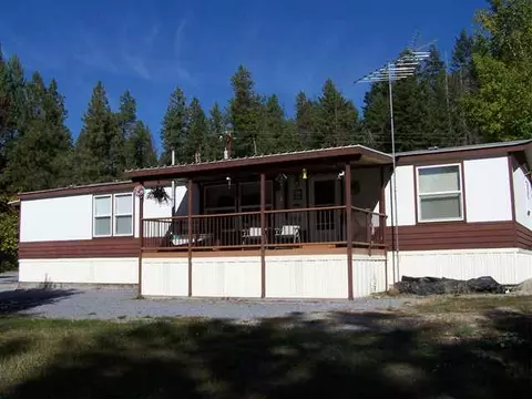 711 Riverbend Loop Rd, Cusick, WA 99119 photo 1