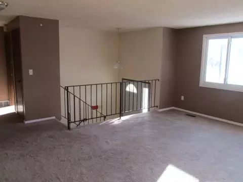 3911 E 37th Ave, Spokane, WA 99223 photo 2