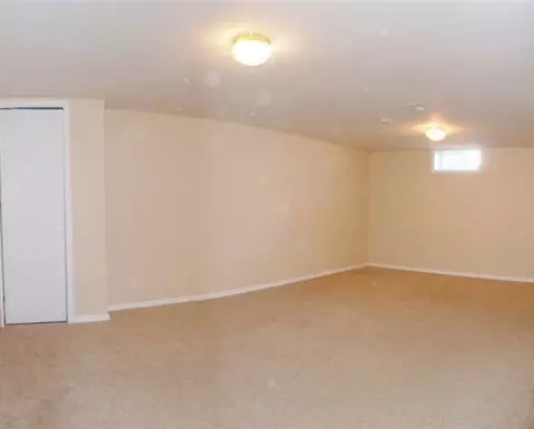 559 E Sanson Ave, Spokane, WA 99207 photo 7