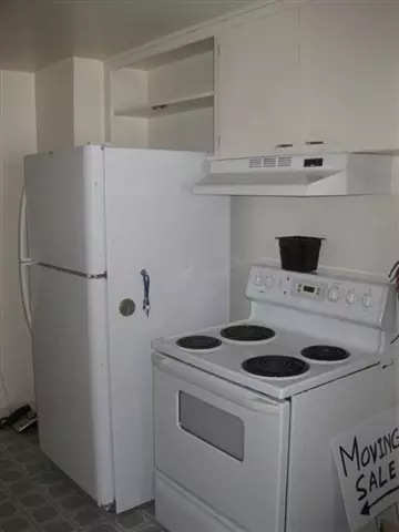 905 E Jackson Ave, Spokane, WA 99207 photo 3