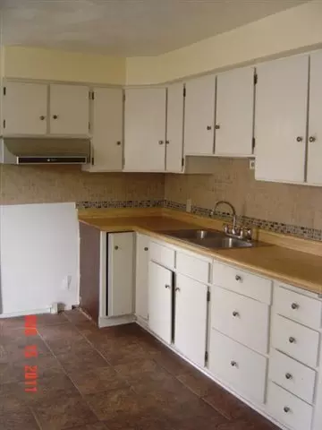 618 E 17th Ave, Spokane, WA 99203 photo 2