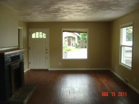 618 E 17th Ave, Spokane, WA 99203 photo 4