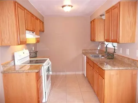 3803 E 13th Ave, Spokane, WA 99202 photo 2
