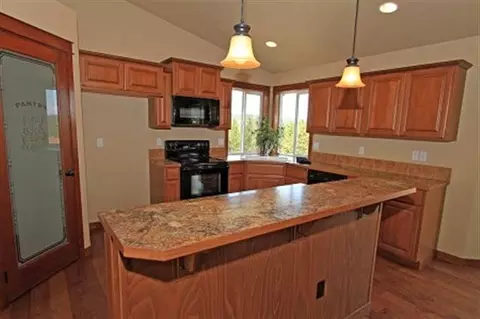 17 E Lindsey Ln, Spokane, WA 99208 photo 4