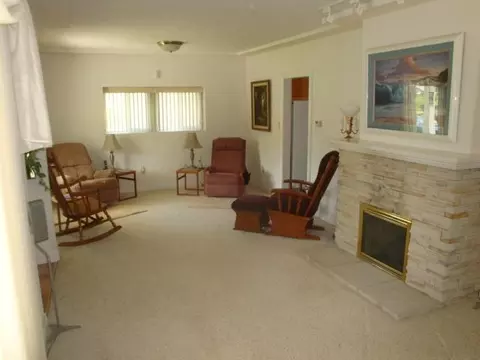 1925 E 11th Ave, Spokane, WA 99202 photo 2