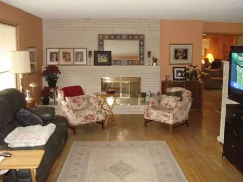 12820 E Guthrie Dr, Spokane, WA 99216 photo 2