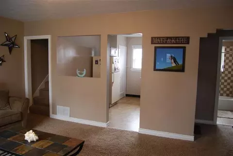 544 E Longfellow Ave, Spokane, WA 99207 photo 8