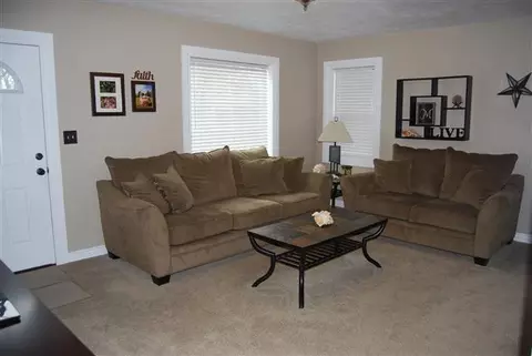 544 E Longfellow Ave, Spokane, WA 99207 photo 1