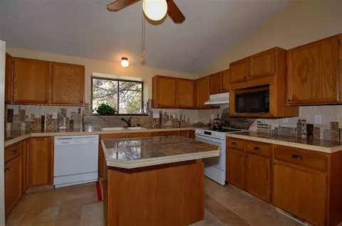 8013 E Columbia Rd, Spokane, WA 99212 photo 1