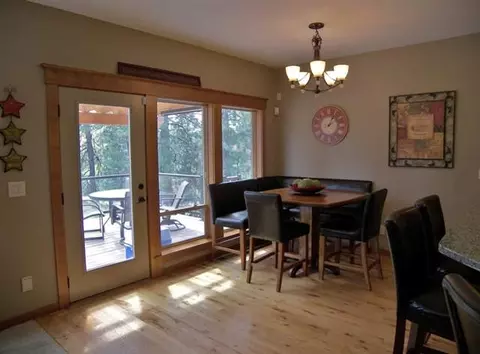1004 E Chatham Ct, Spokane, WA 99218 photo 4