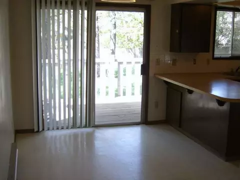 10315 E 16th Ave, Spokane Valley, WA 99206 photo 3