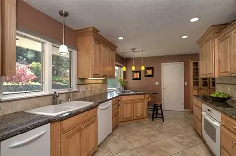 1625 E 19th Ave, Spokane, WA 99203 photo 4