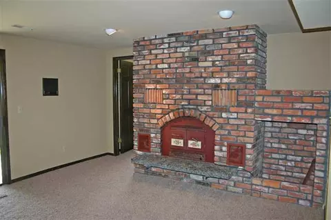 5925 W Vale Ln, Spokane, WA 99208 photo 3