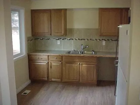 1018 E Rowan Ave, Spokane, WA 99208 photo 2