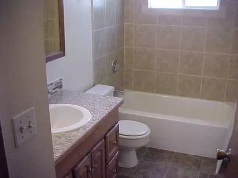 1018 E Rowan Ave, Spokane, WA 99208 photo 3