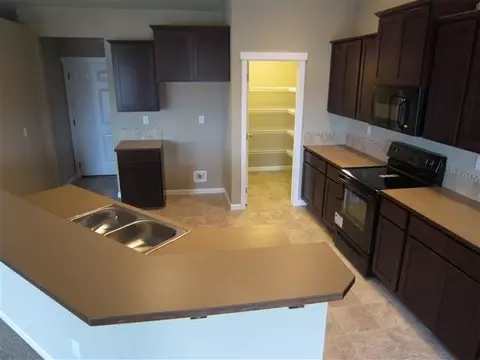 506 E Parker Dr, Colbert, WA 99005 photo 4