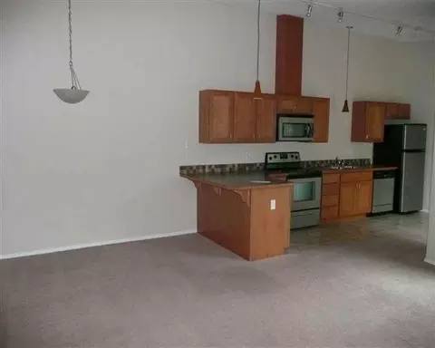 916 E 5th Ave, Spokane, WA 99202 photo 3