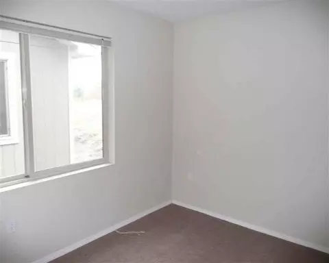 916 E 5th Ave, Spokane, WA 99202 photo 4