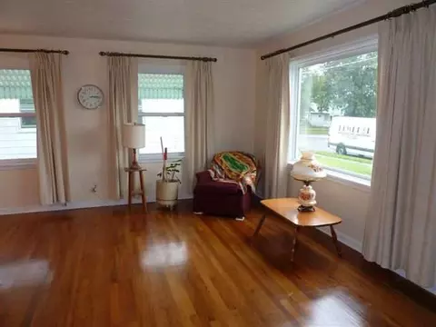 417 Euclid Ave, Spokane, WA 99207 photo 2