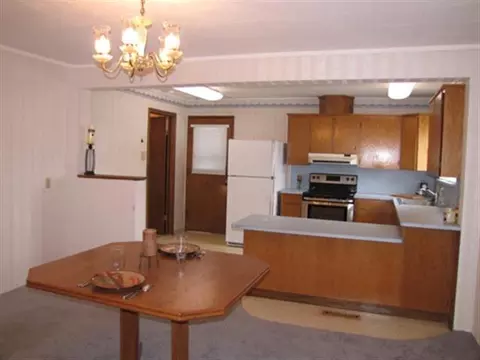 57 Everett Ave, Spokane, WA 99207 photo 3