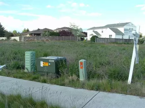 7510 N E St, Spokane, WA 99208 photo 3