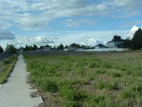 7510 N E St, Spokane, WA 99208 photo 5