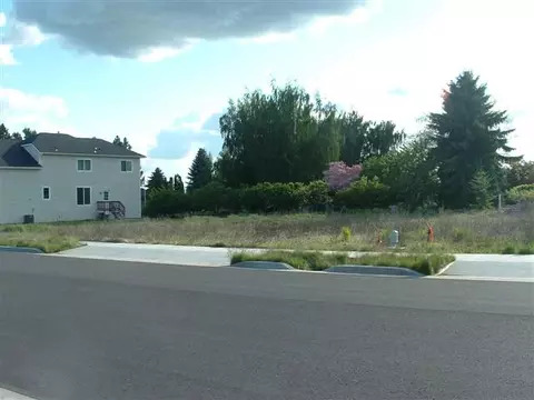 7510 N E St, Spokane, WA 99208 photo 8