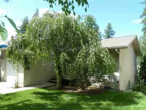 1917 E 17th Ave, Spokane, WA 99203 photo 1
