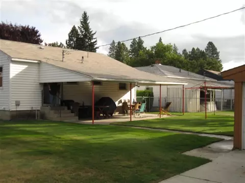 1006 E 35th Ave, Spokane, WA 99203 photo 5