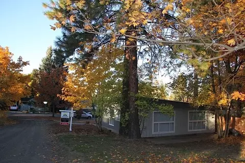 2002 E 14th, Spokane, WA 99202 photo 2