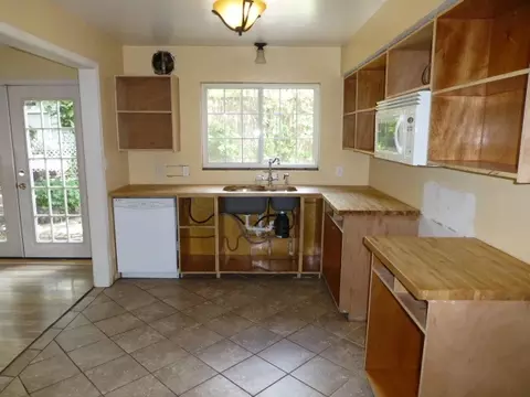 1409 E 29th Ave, Spokane, WA 99203 photo 4