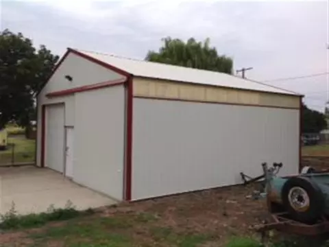 105 N Pine St, Spangle, WA 99031 photo 2