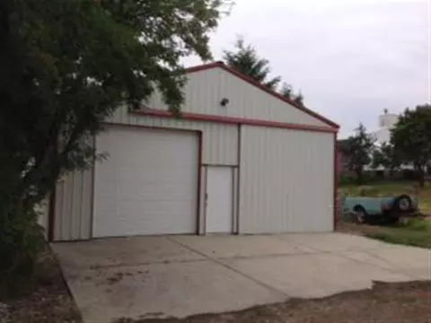 105 N Pine St, Spangle, WA 99031 photo 1