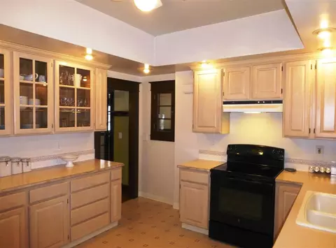 944 E 32nd Ave, Spokane, WA 99203 photo 8