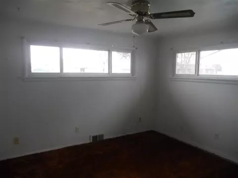 417 E Walton Ave, Spokane, WA 99207 photo 9