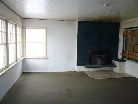 418 E Queen Ave, Spokane, WA 99207 photo 2