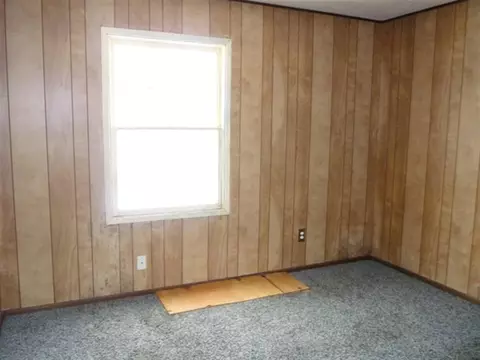 418 E Queen Ave, Spokane, WA 99207 photo 9
