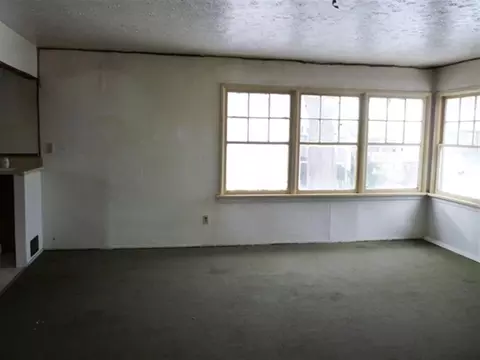 418 E Queen Ave, Spokane, WA 99207 photo 5