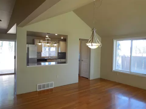 527 E Midway Rd, Colbert, WA 99005 photo 8
