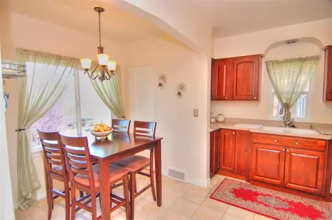 1808 E 17th Ave, Spokane, WA 99203 photo 6