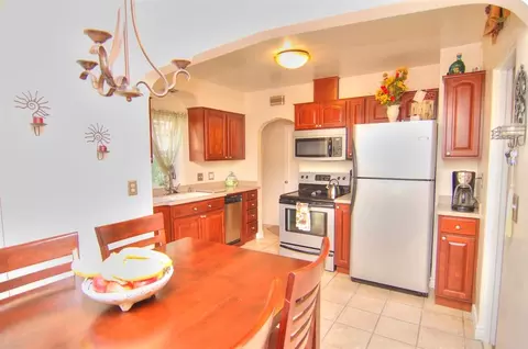 1808 E 17th Ave, Spokane, WA 99203 photo 4